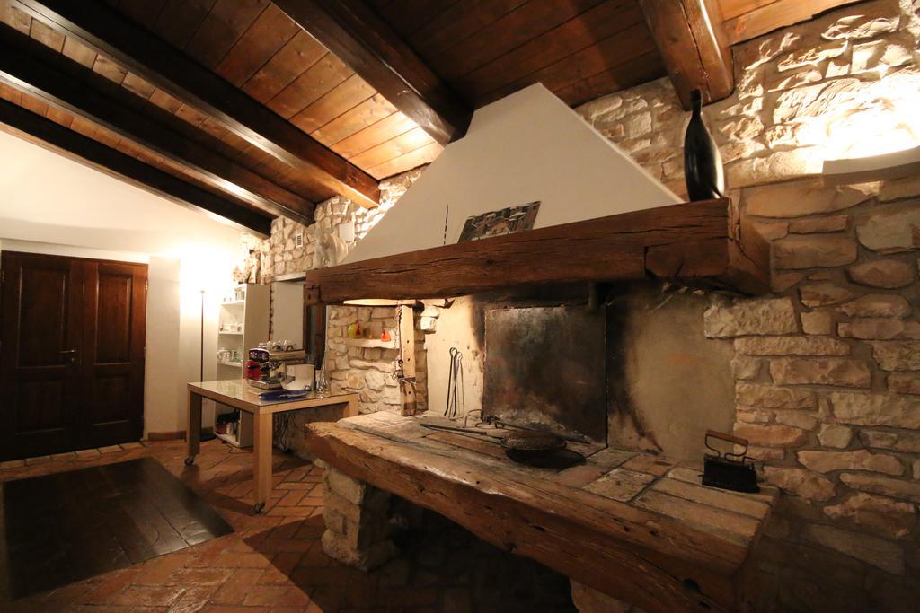 Agriturismo Valdifiori Sassoferrato Extérieur photo